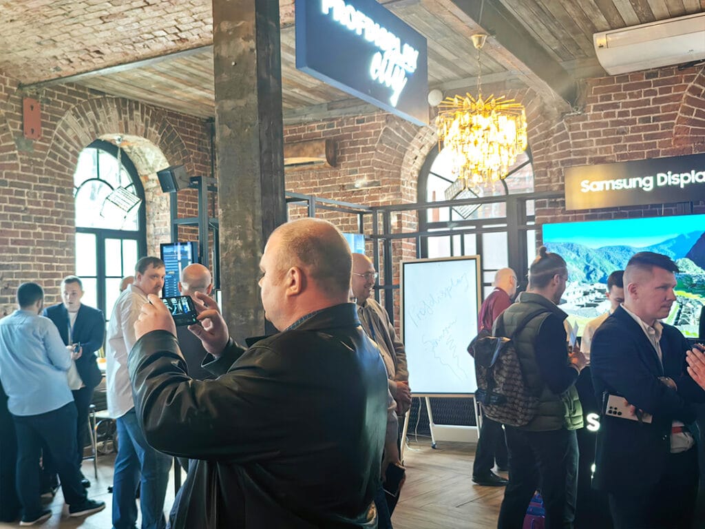 صورة للجزء الداخلي من جهاز 2025 PRO Integration Tech